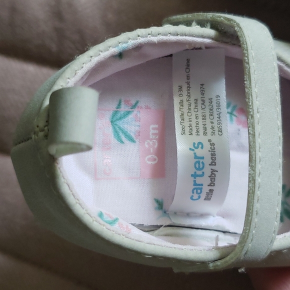 Carters baby shoes - Picture 4 of 4